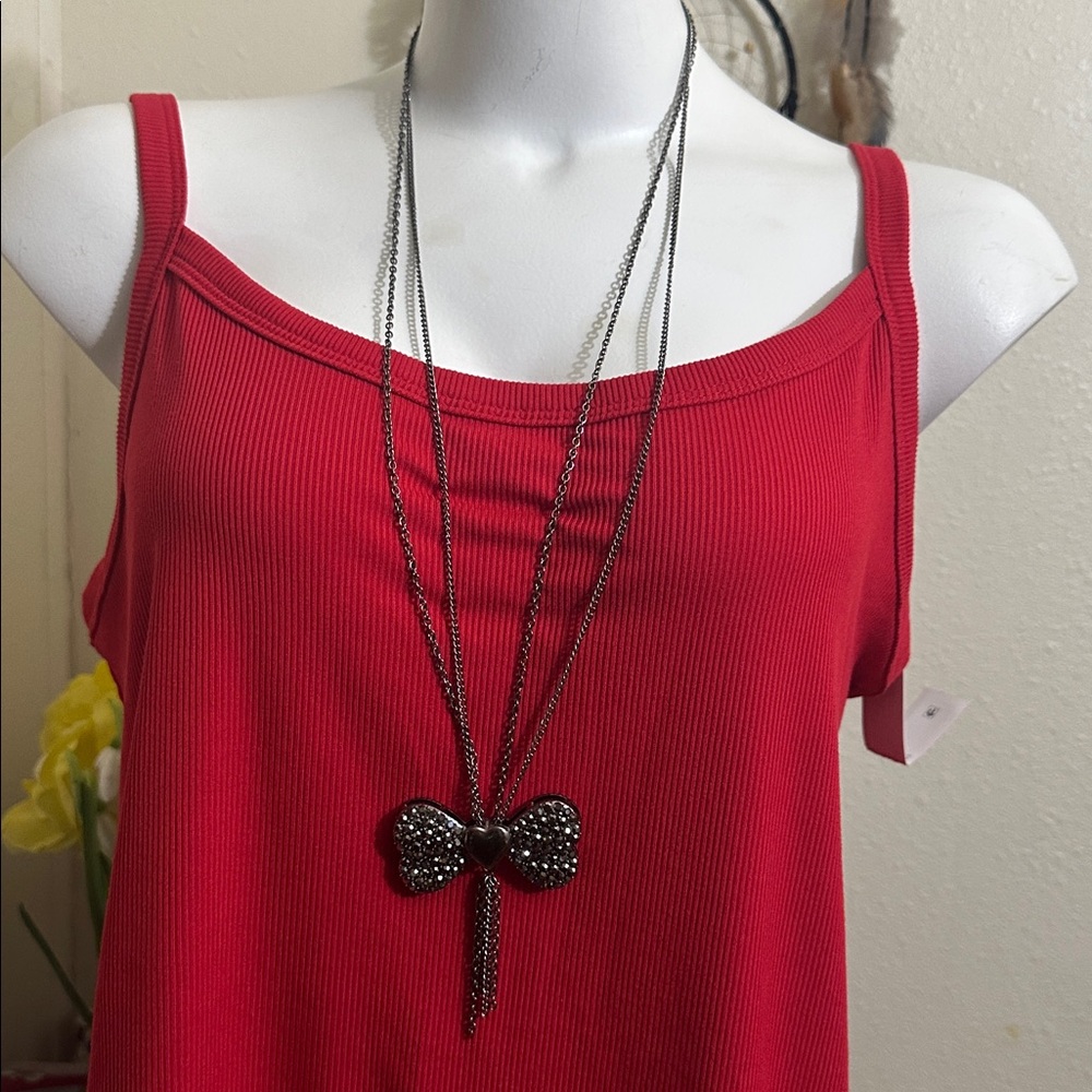 Elegant Silver Heart Pendant Necklace